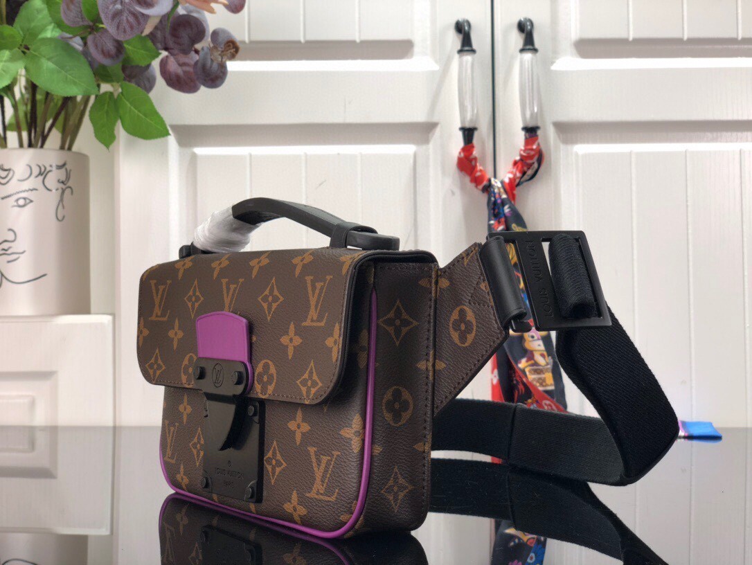 LV S LOCK SLING M46245