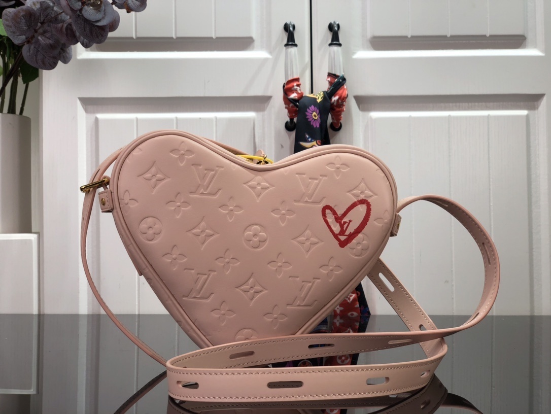 LV SAC COEUR M58738 