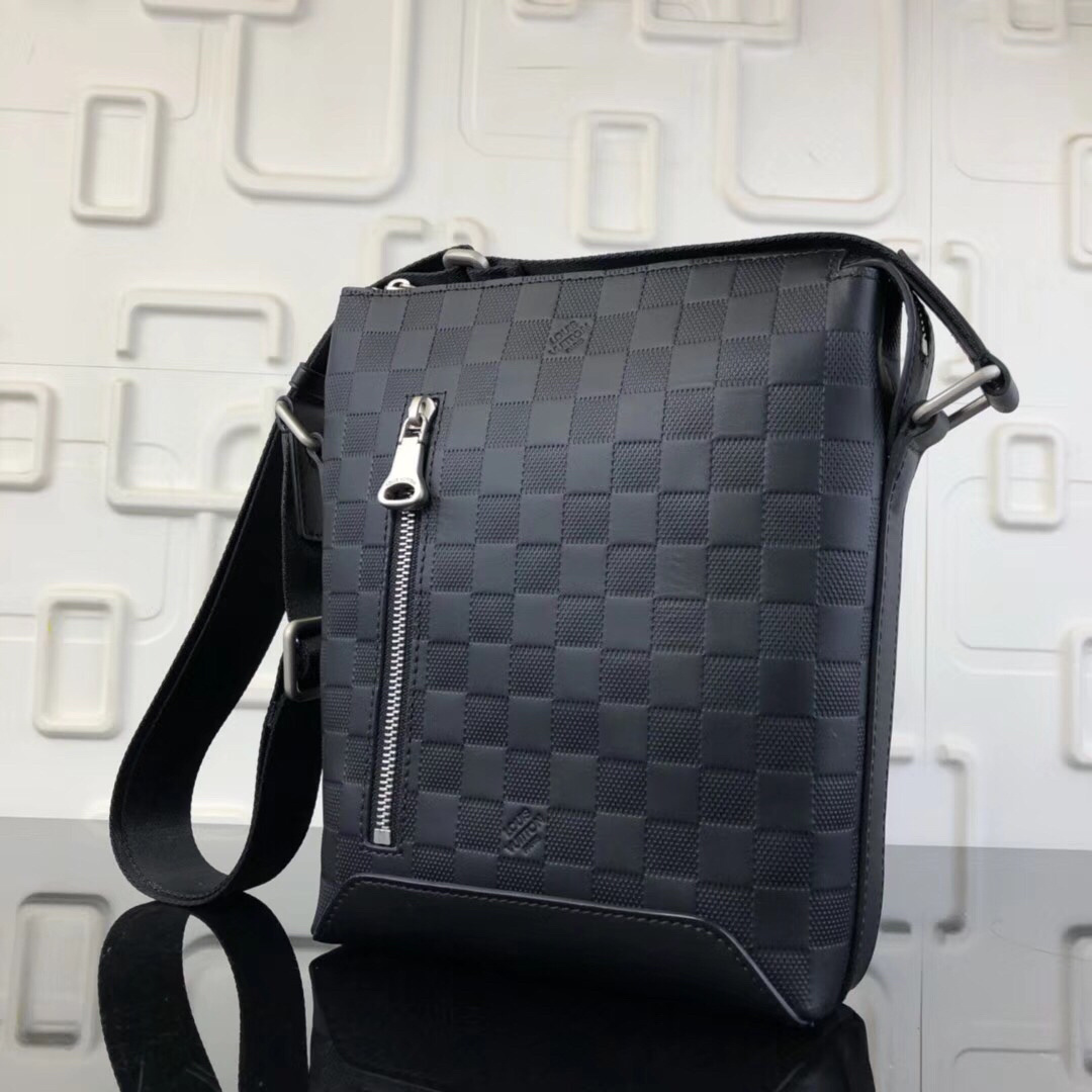 LV SAC MESSENGER BB N42418