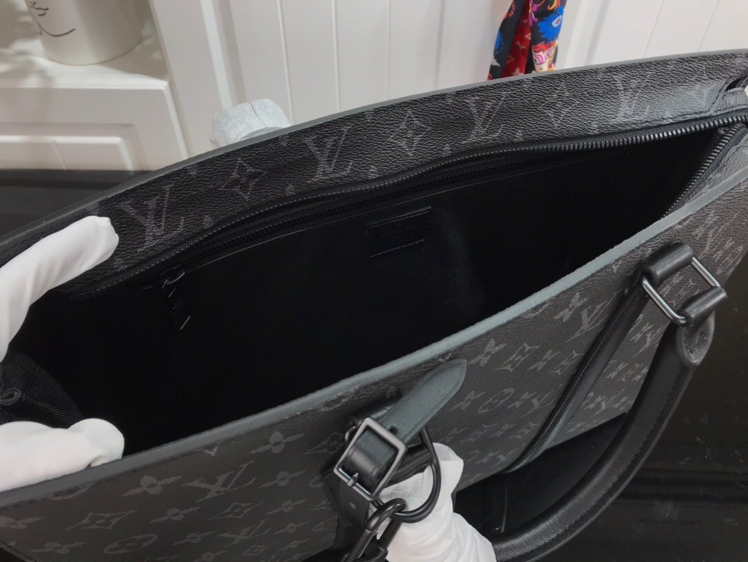 LV SAC PLAT HORIZONTAL ZIPPE M45265