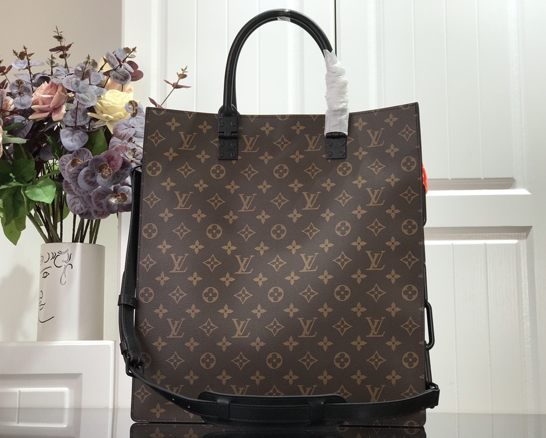 LV SAC PLAT M45667