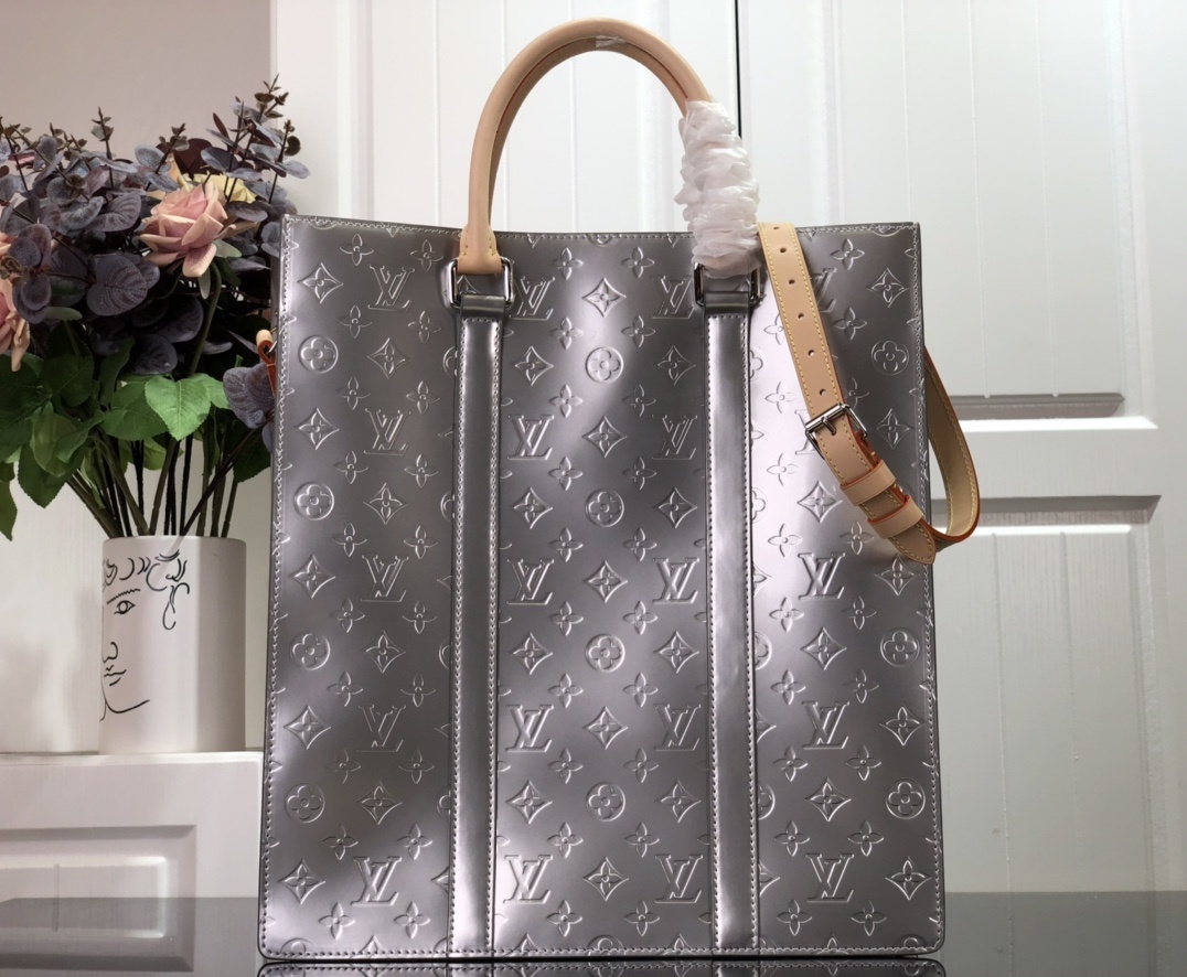 LV SAC PLAT M45884 