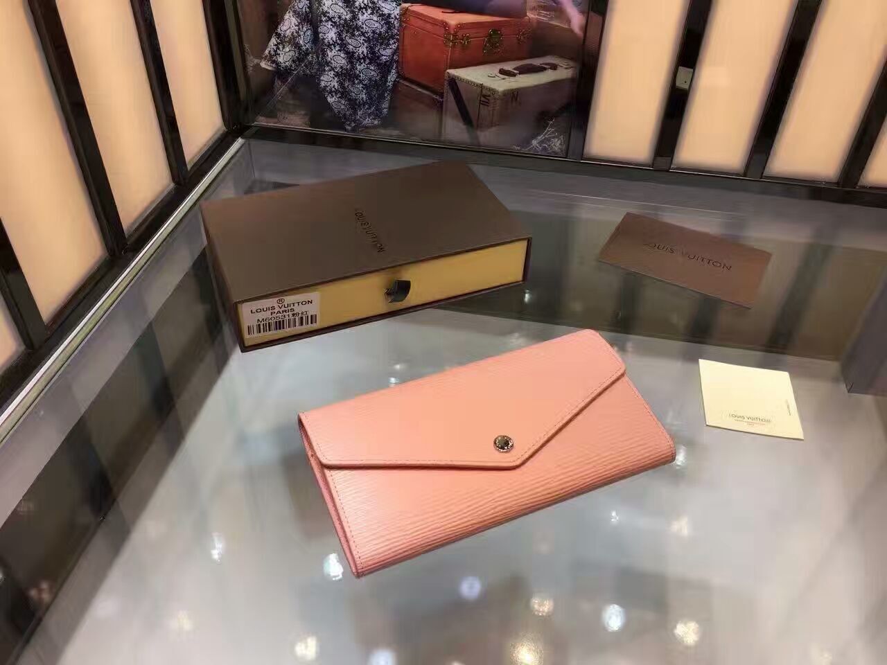 LV Sarah wallet 60531D 