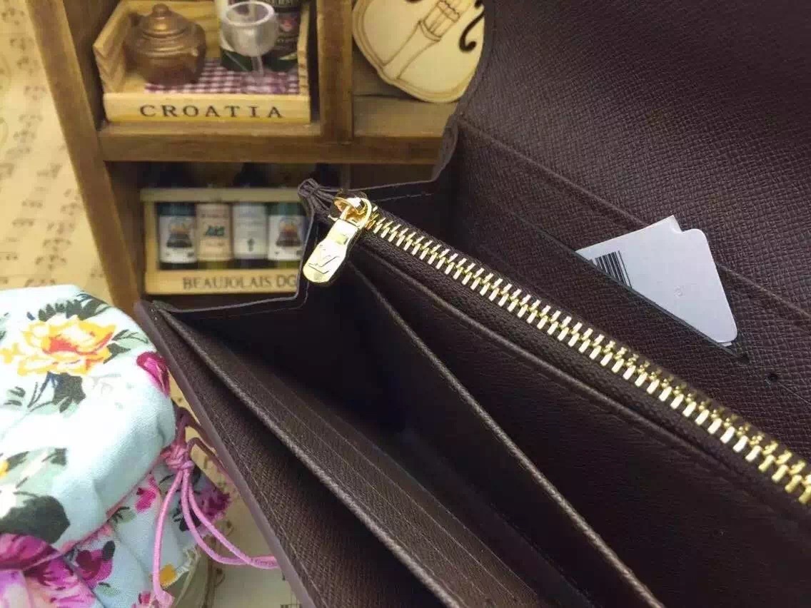 LV Sarah wallet 61182C