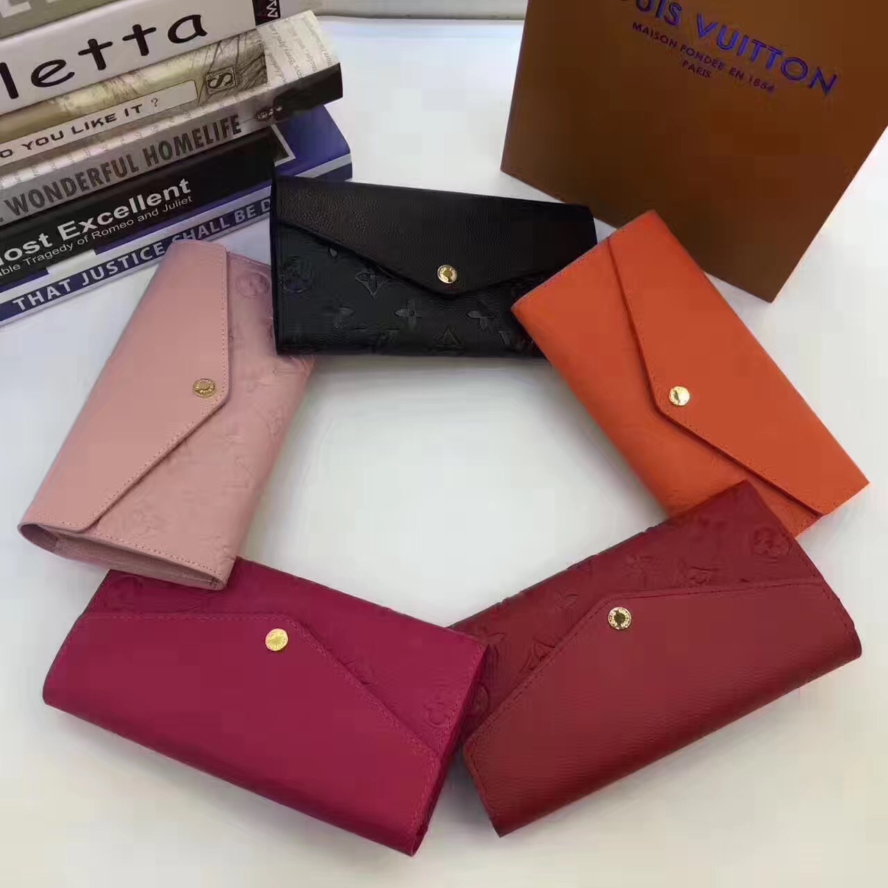 LV Sarah wallet 61182C