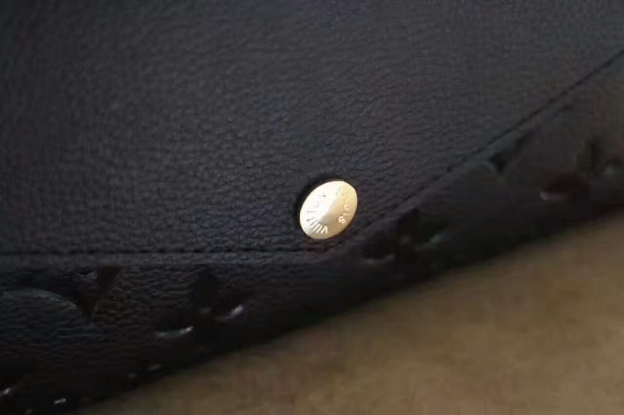 LV Sarah wallet 61182C