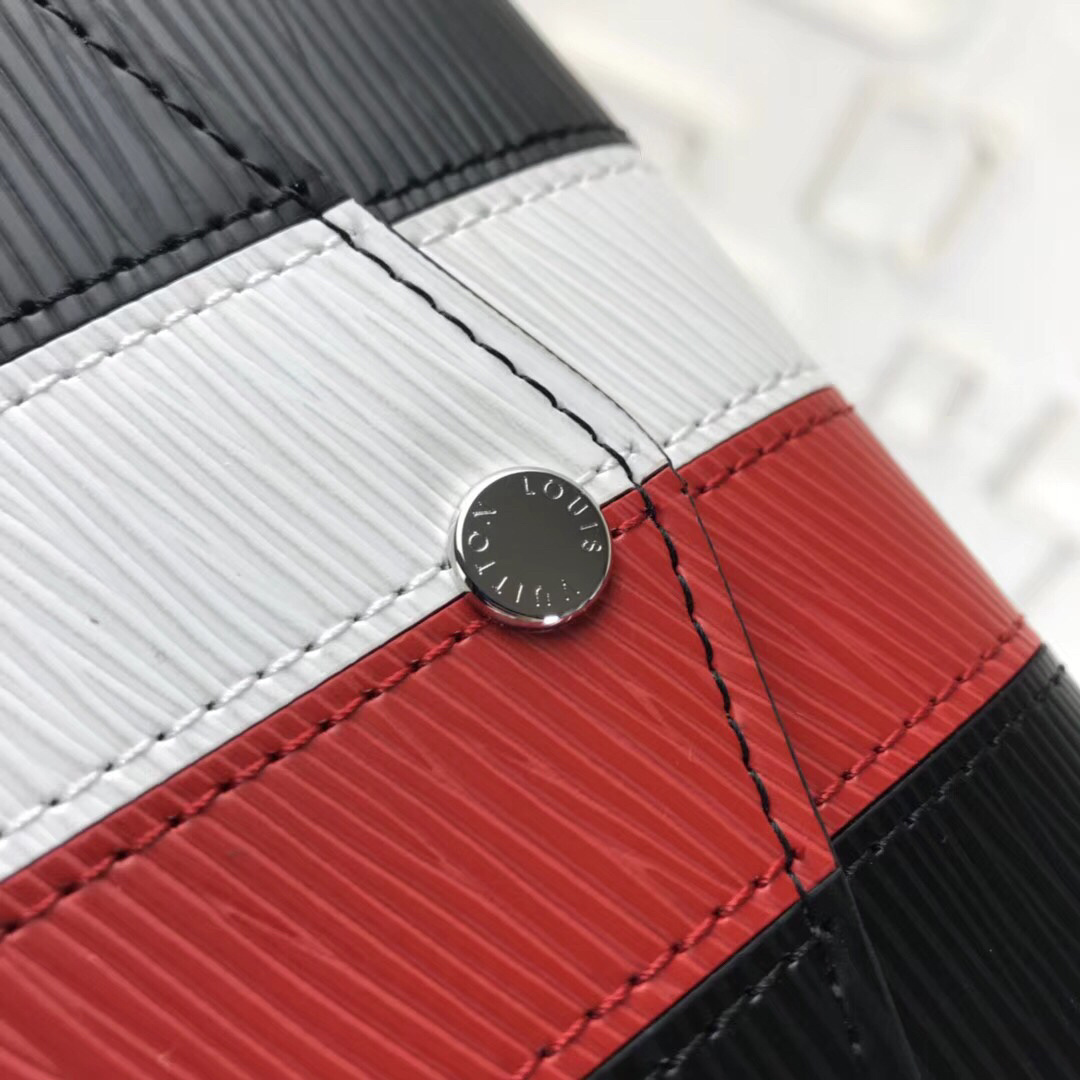 LV Sarah wallet M62985 