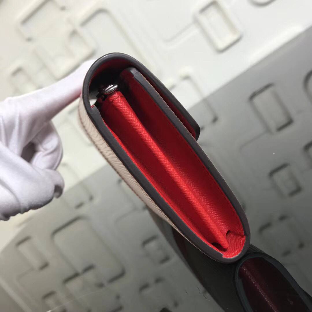 LV Sarah wallet M62985 