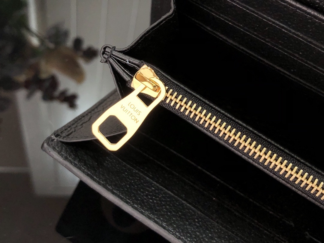 LV SARAH wallet M80496 