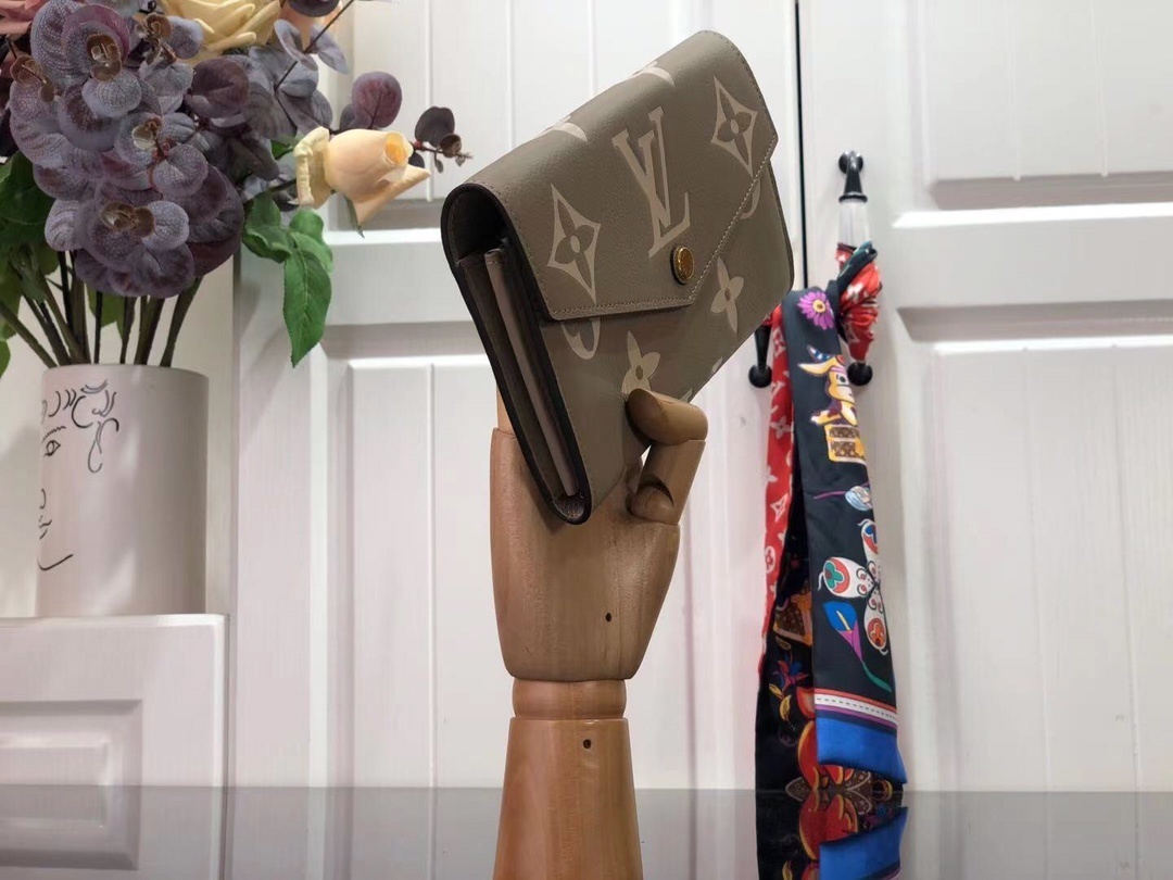 LV SARAH wallet M80496 