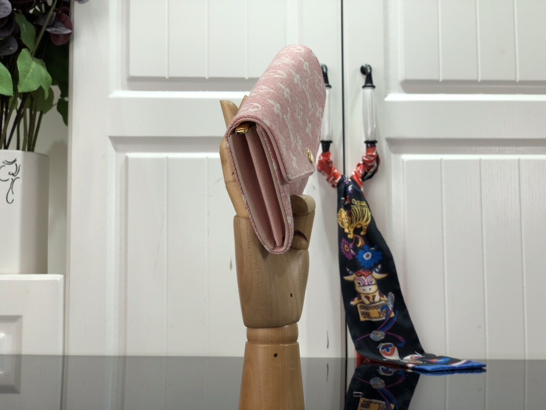 LV SARAH wallet M81183