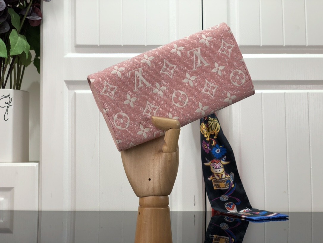 LV SARAH wallet M81183