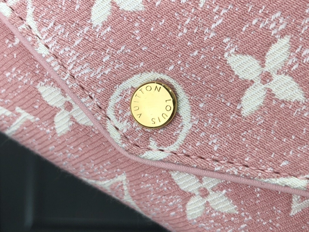 LV SARAH wallet M81183