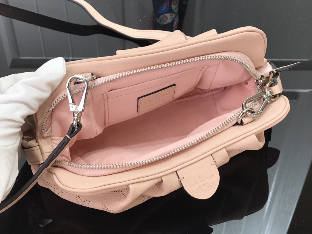 LV SCALA MINI POUCH M80092