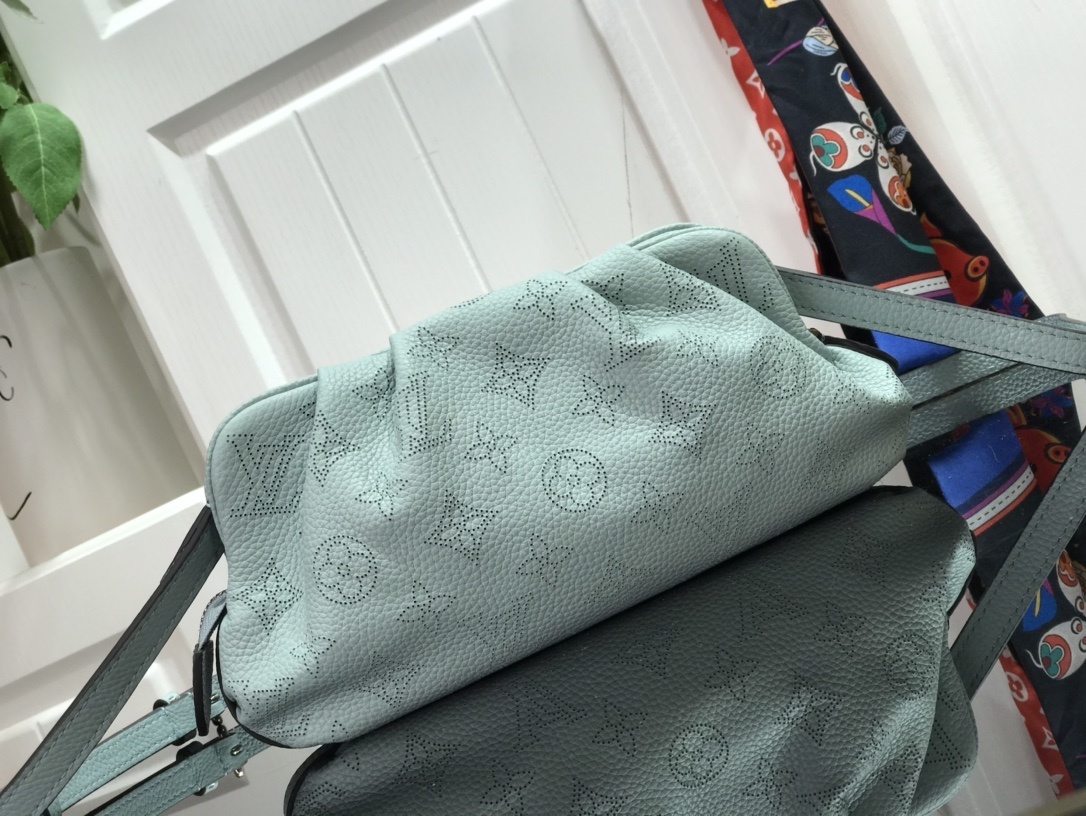 LV SCALA MINI POUCH M80092