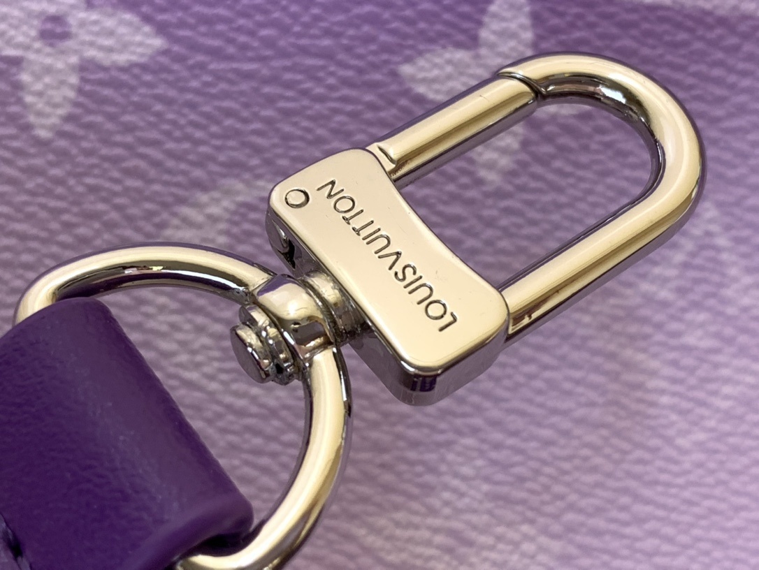 LV Shopper Tote M13928 