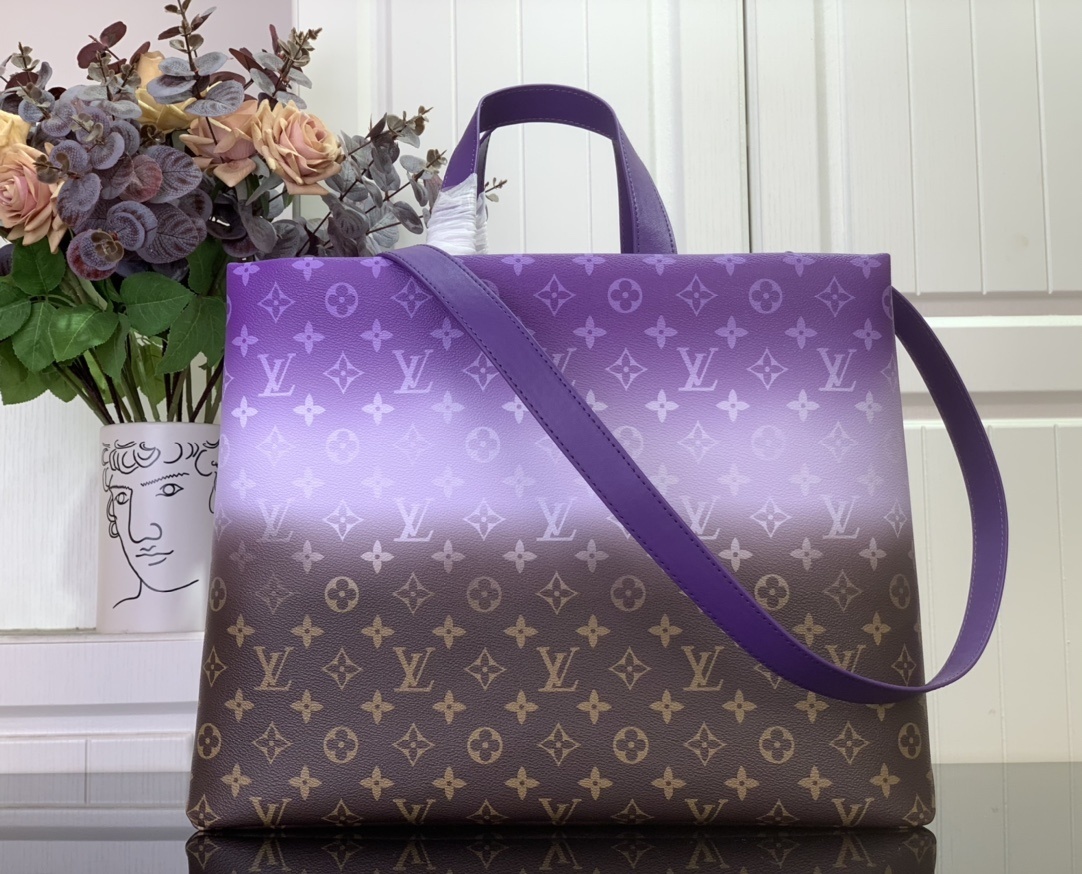 LV Shopper Tote M13928 