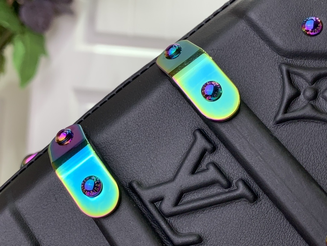 LV Should bag m21935 