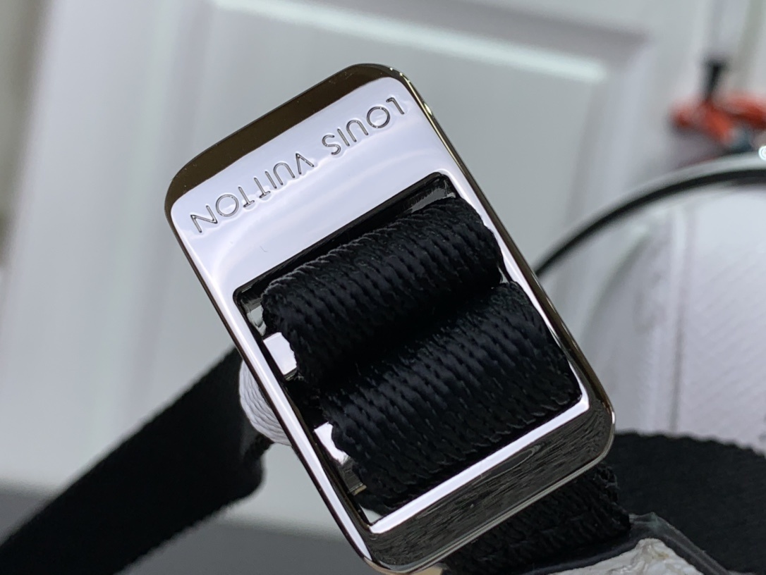 LV Should bag m30873