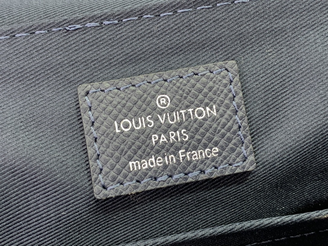 LV Should bag M30969
