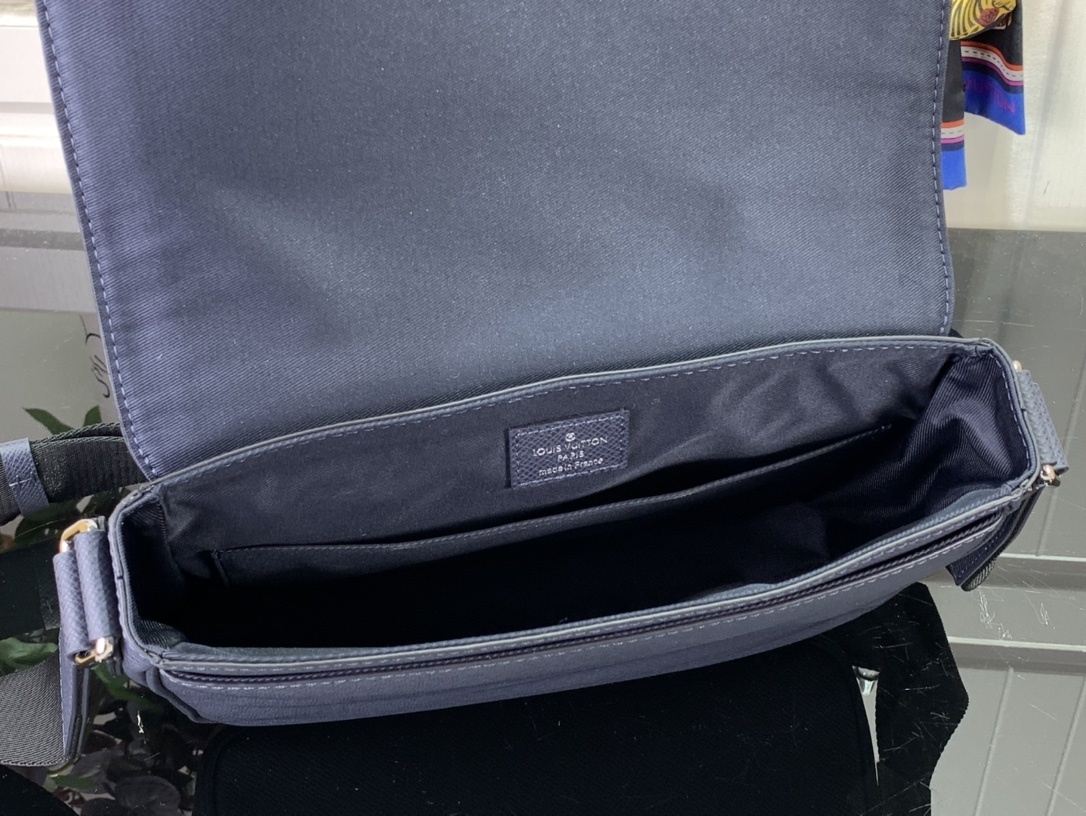 LV Should bag M30969