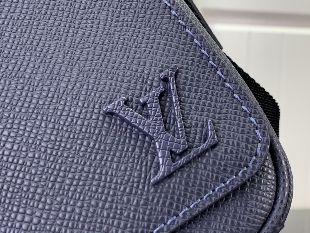 LV Should bag M30969