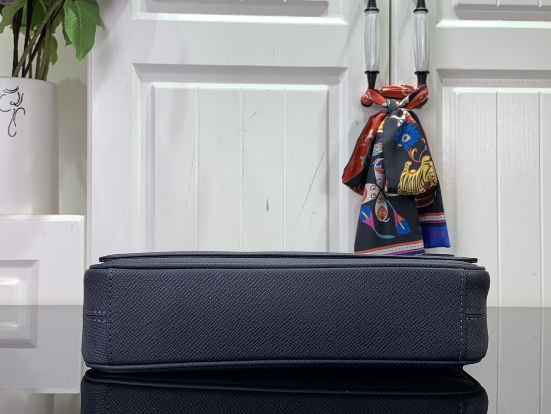 LV Should bag M30969