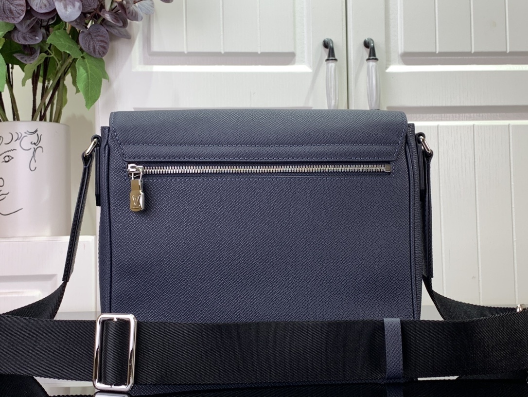 LV Should bag M30969