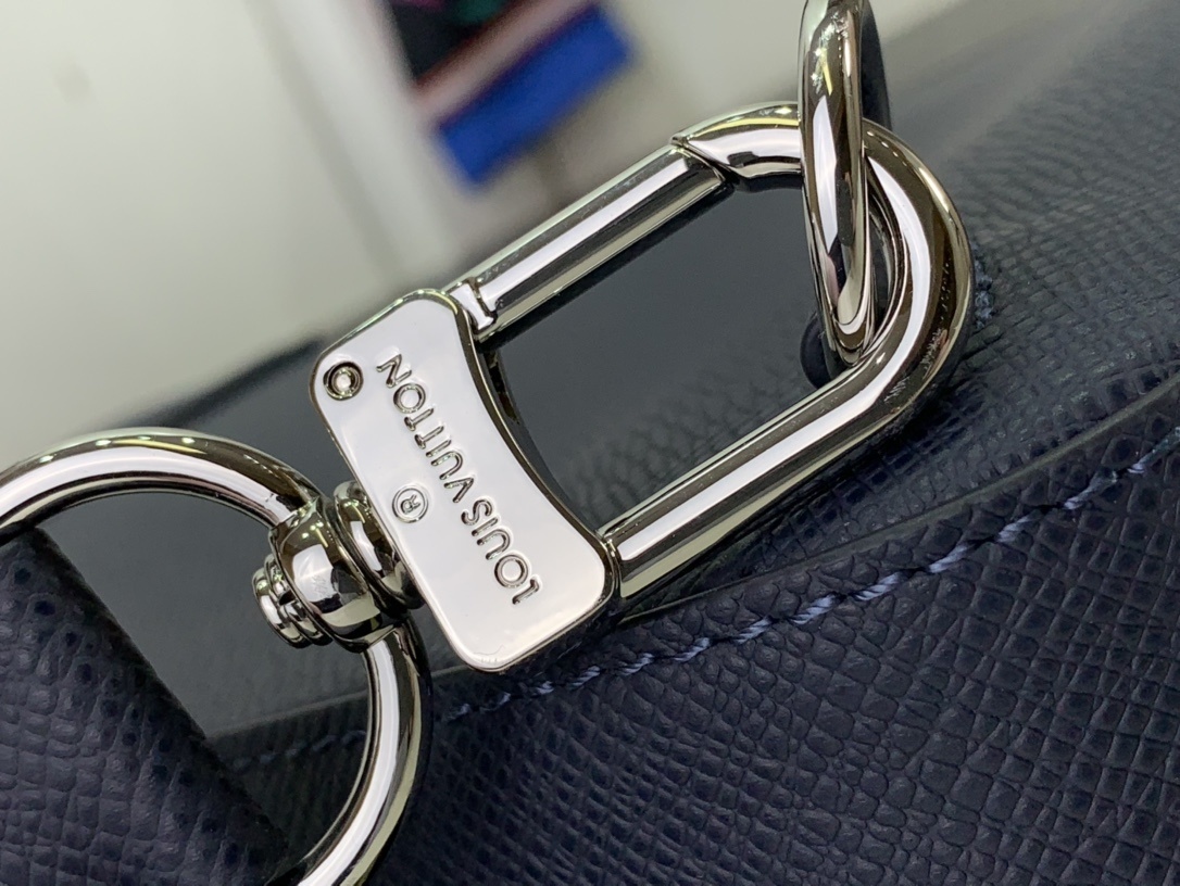 LV Should bag M30971