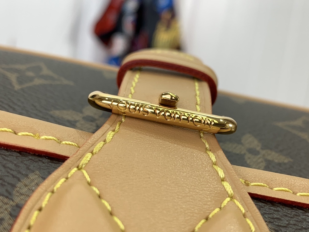 LV Should bag M45985