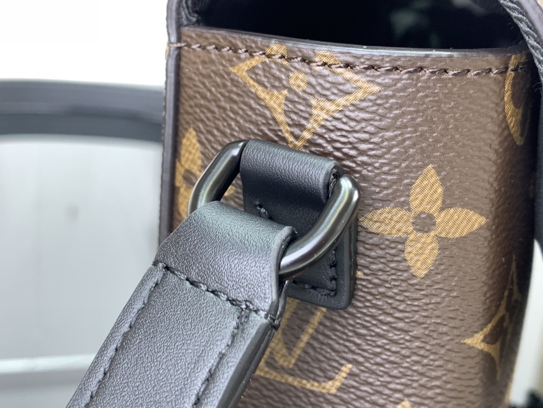 LV Should bag M82534