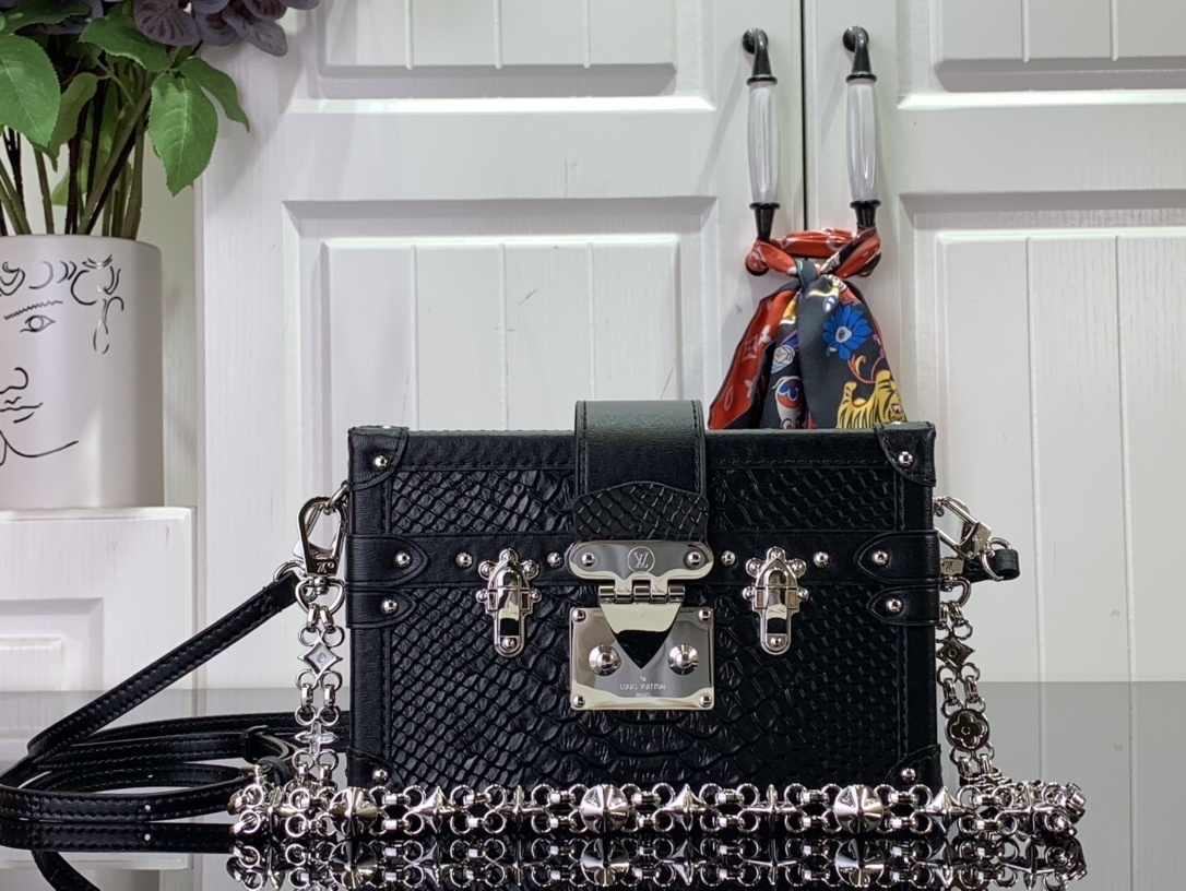 LV Should bag N40273 