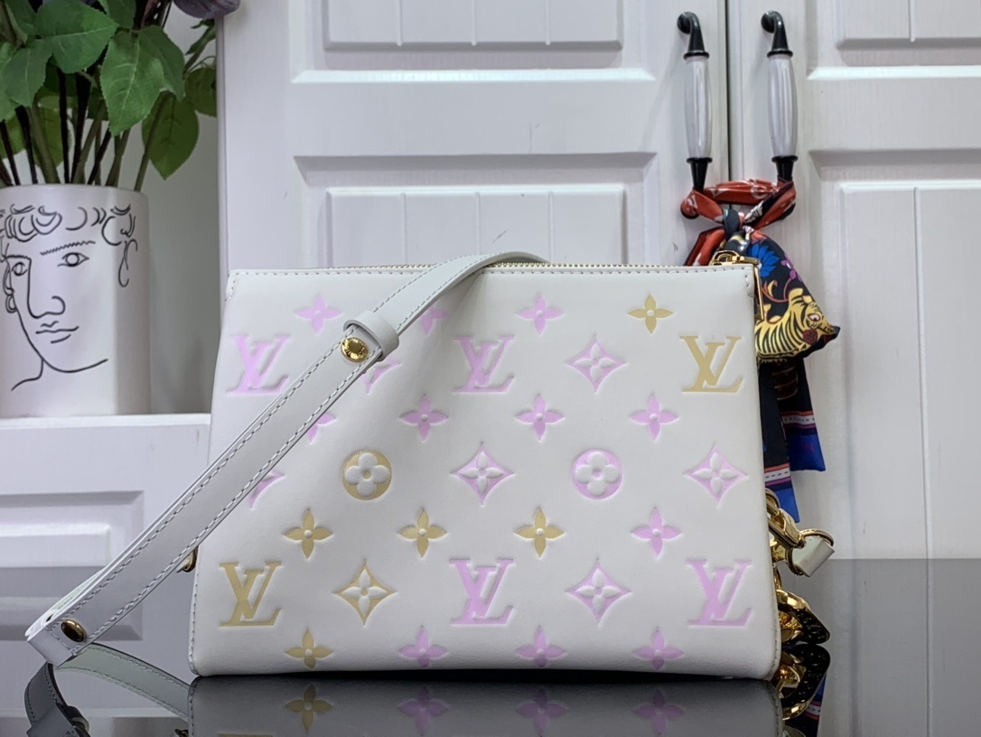LV Shoulder bag m11727 