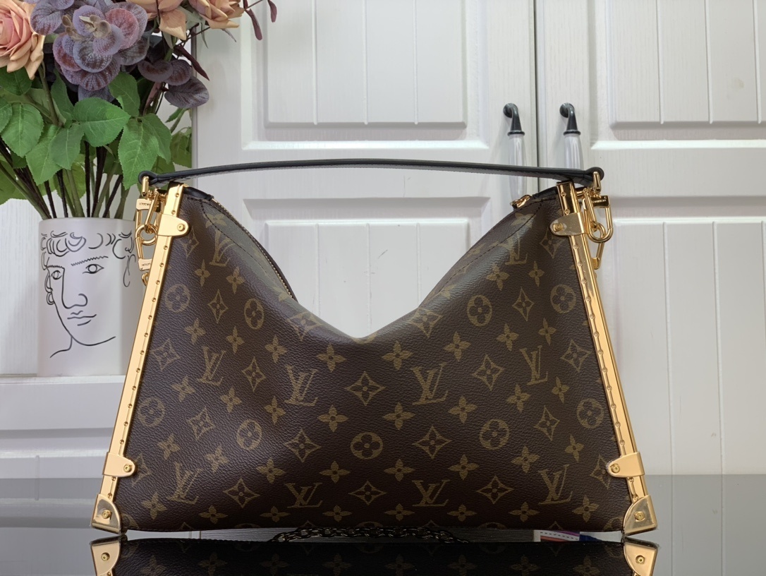 LV Shoulder bag m12075 