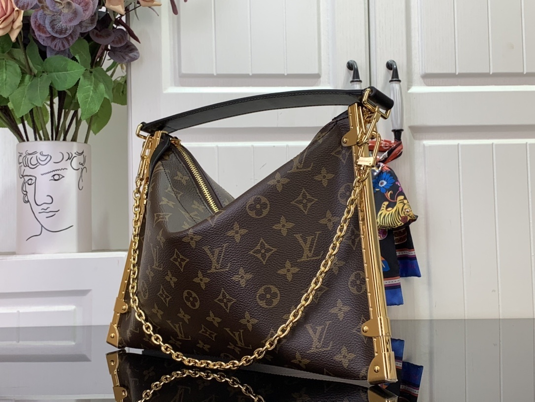 LV Shoulder bag m12075 