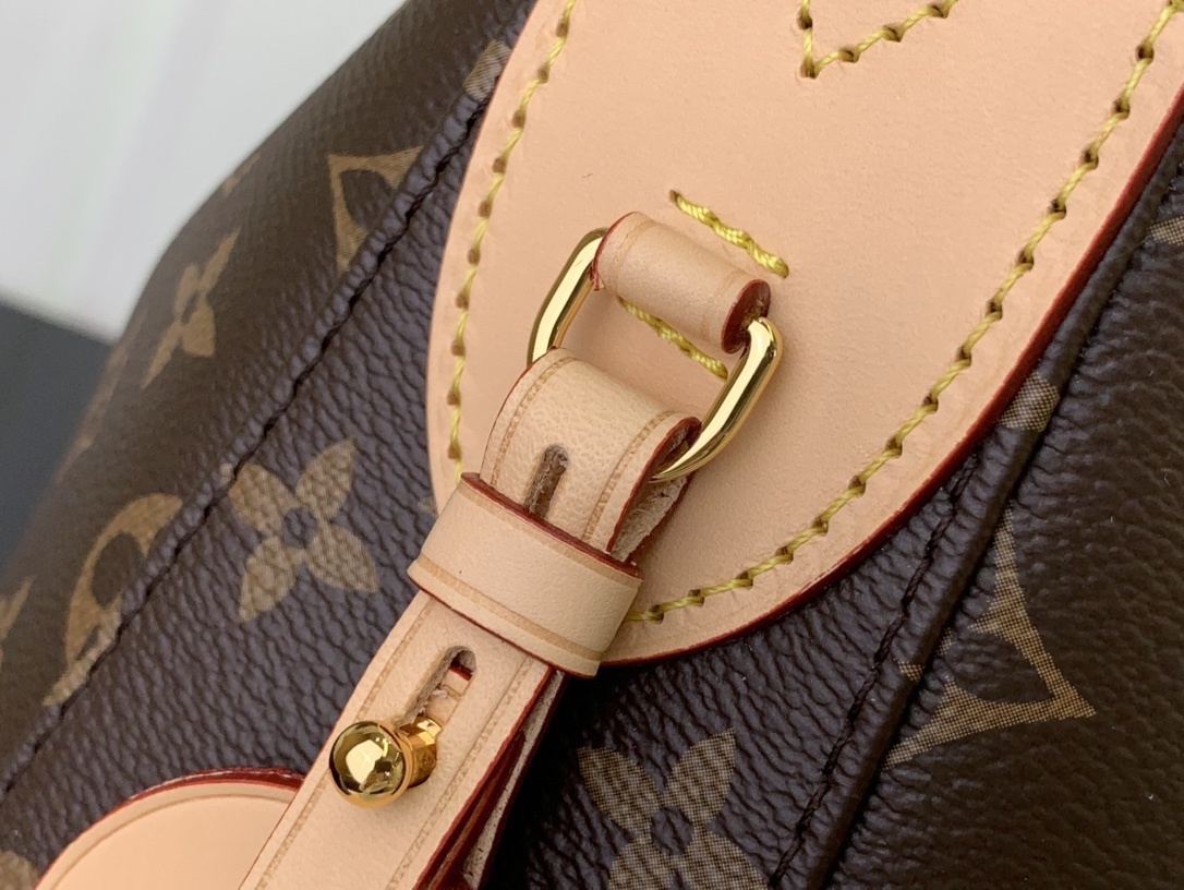 LV Shoulder bag M12098 