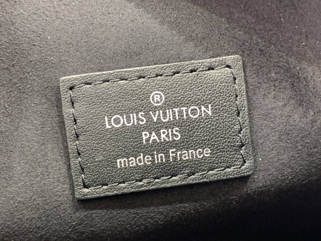 LV Shoulder bag m21741 21709 M46358