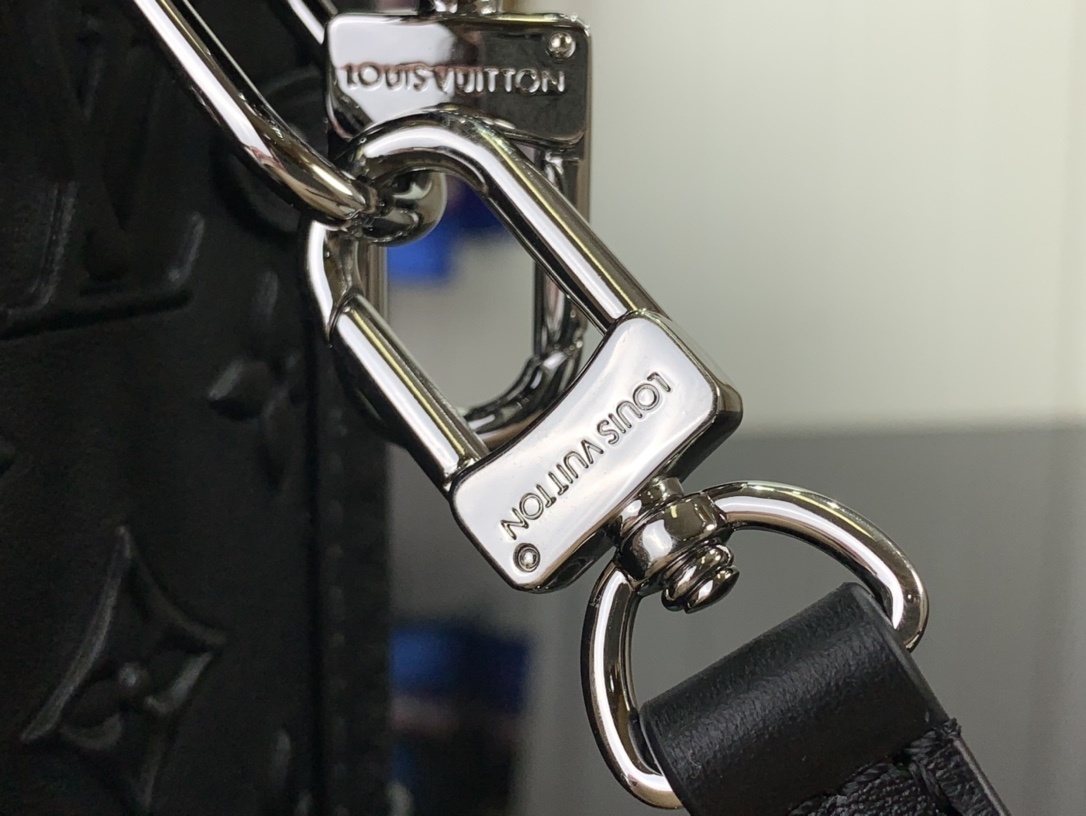 LV Shoulder bag m21741 21709 M46358