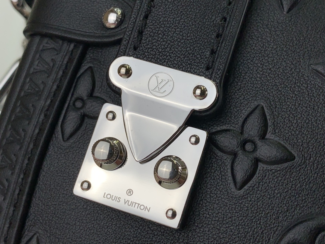 LV Shoulder bag m21741 21709 M46358