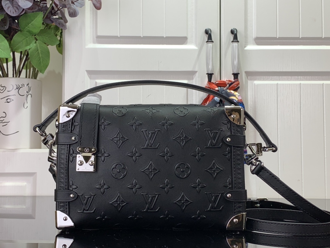 LV Shoulder bag m21741 21709 M46358