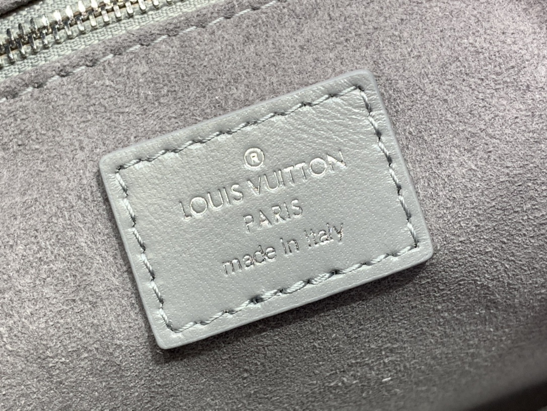 LV Shoulder bag M24861