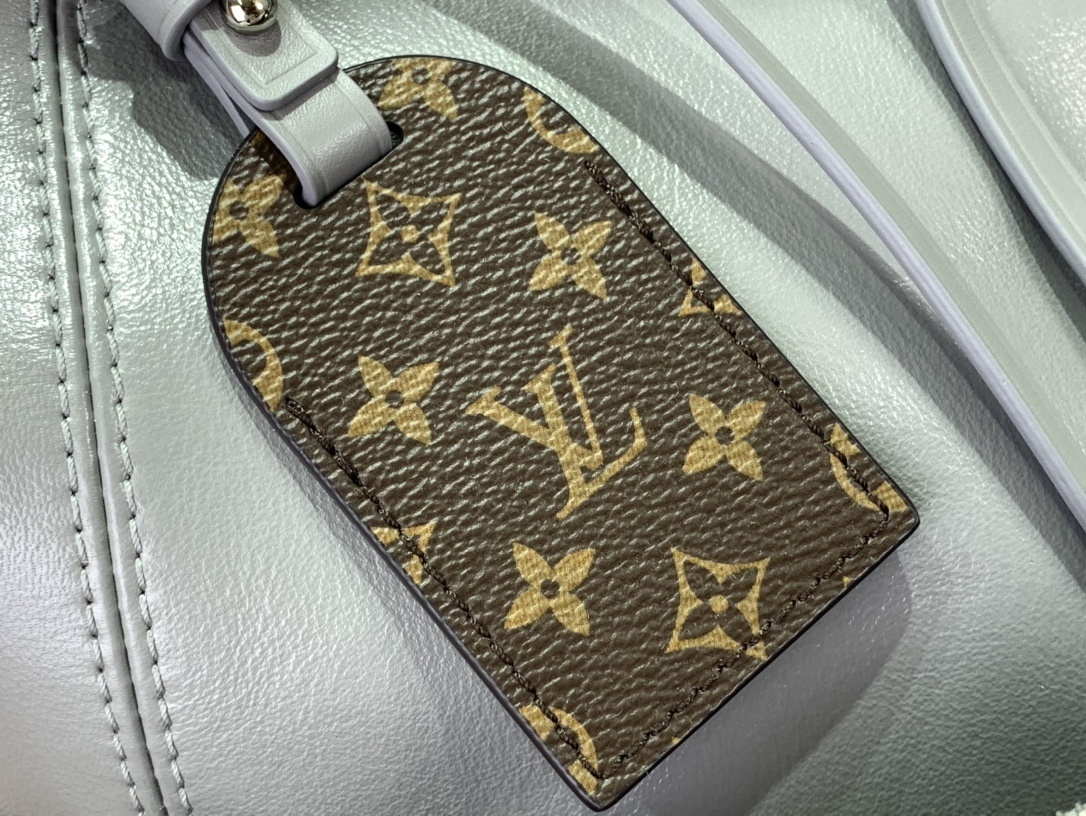 LV Shoulder bag M25143
