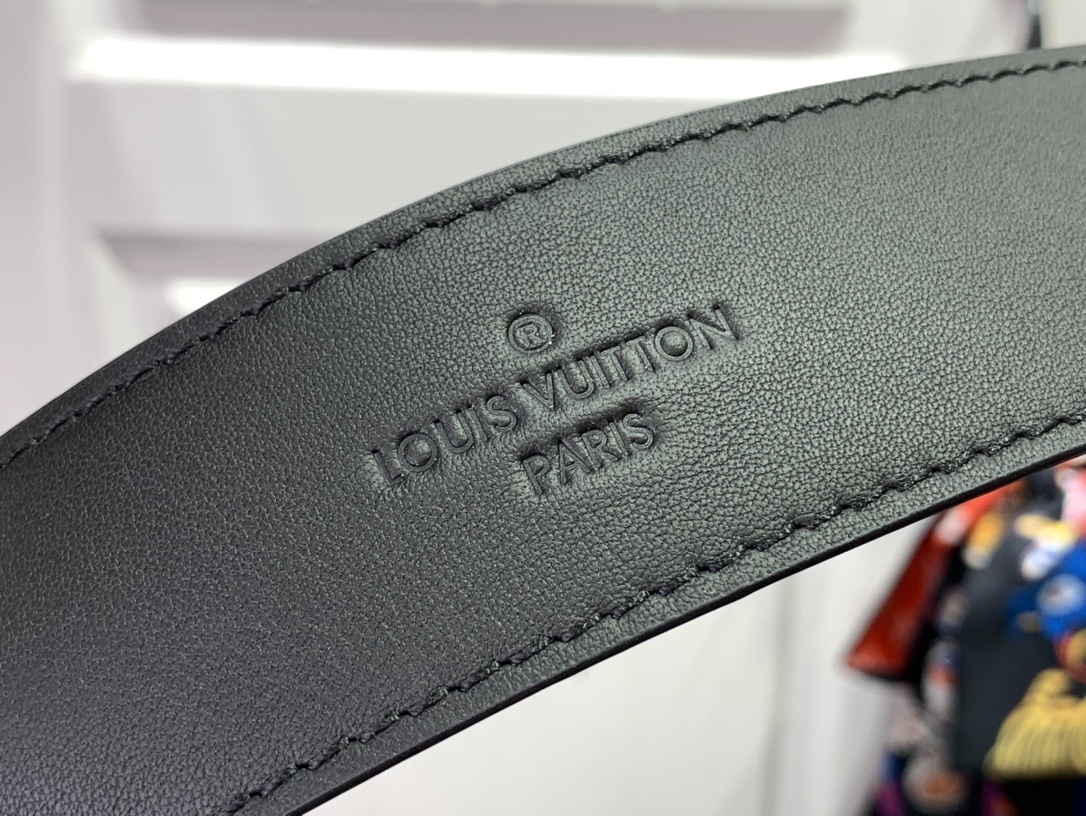 LV Shoulder bag M25143