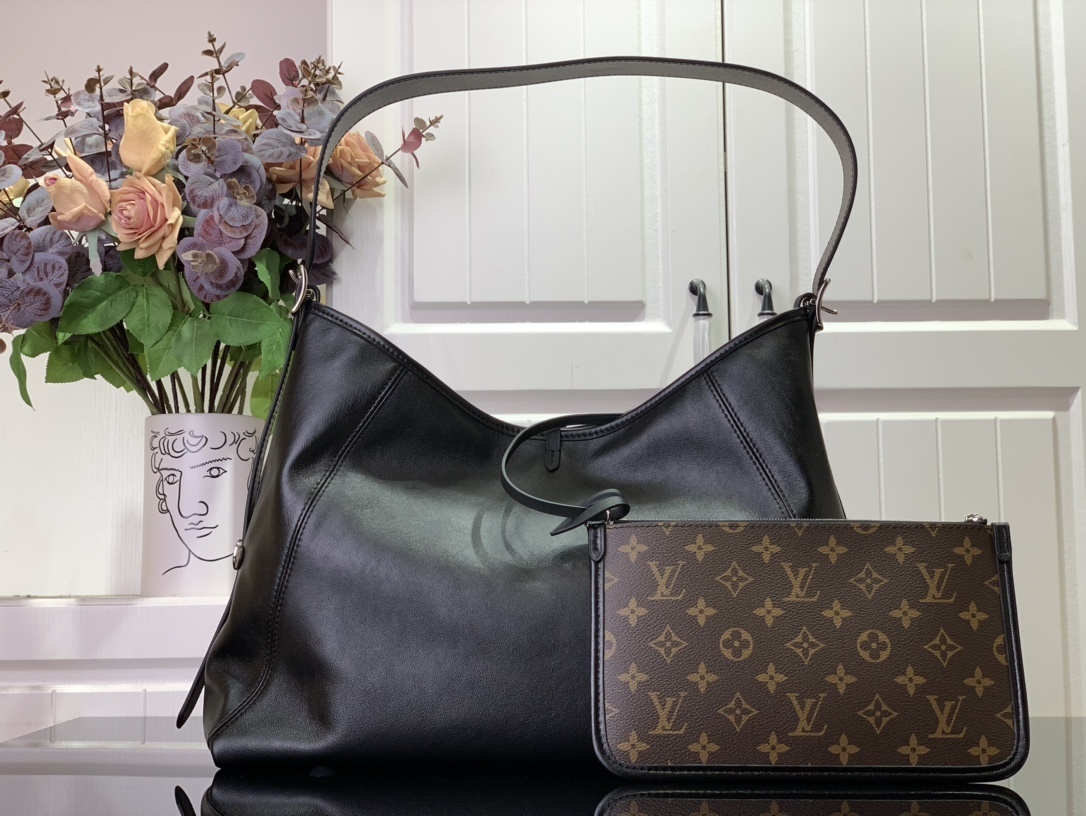 LV Shoulder bag M25143