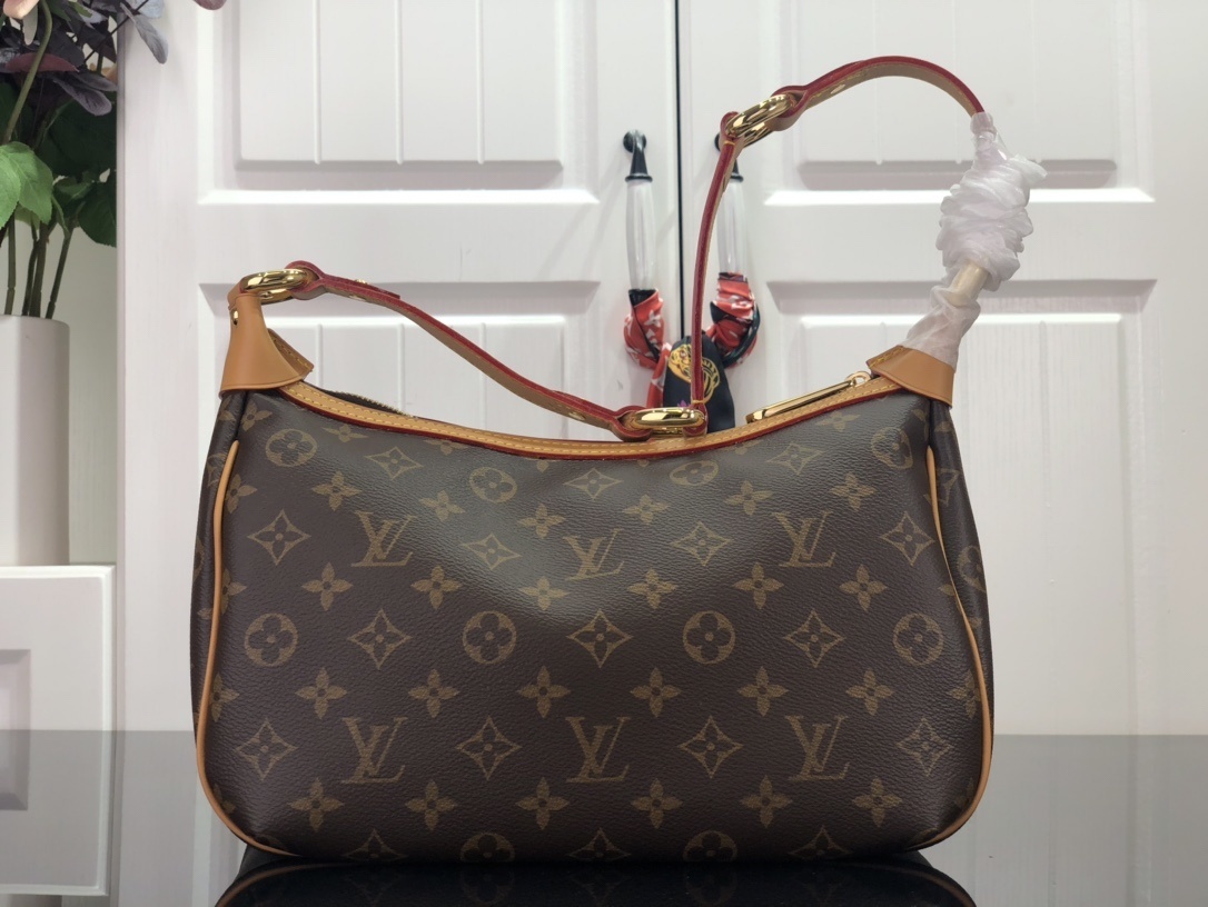 LV Shoulder bag M40077