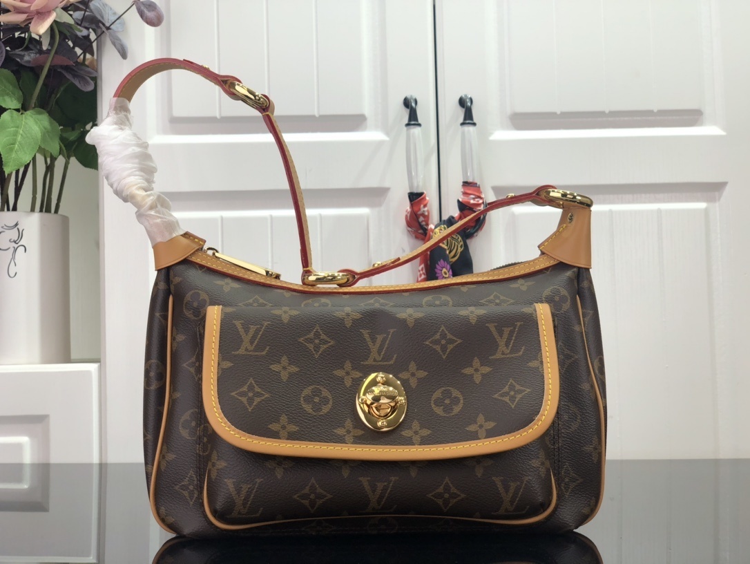 LV Shoulder bag M40077