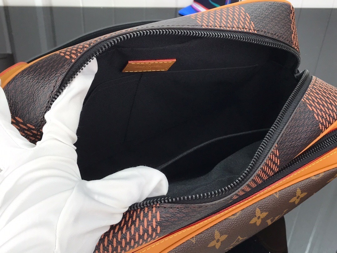 LV Shoulder bag M44757