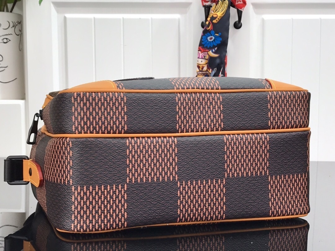 LV Shoulder bag M44757