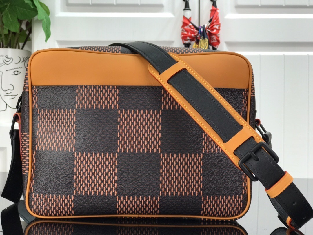 LV Shoulder bag M44757