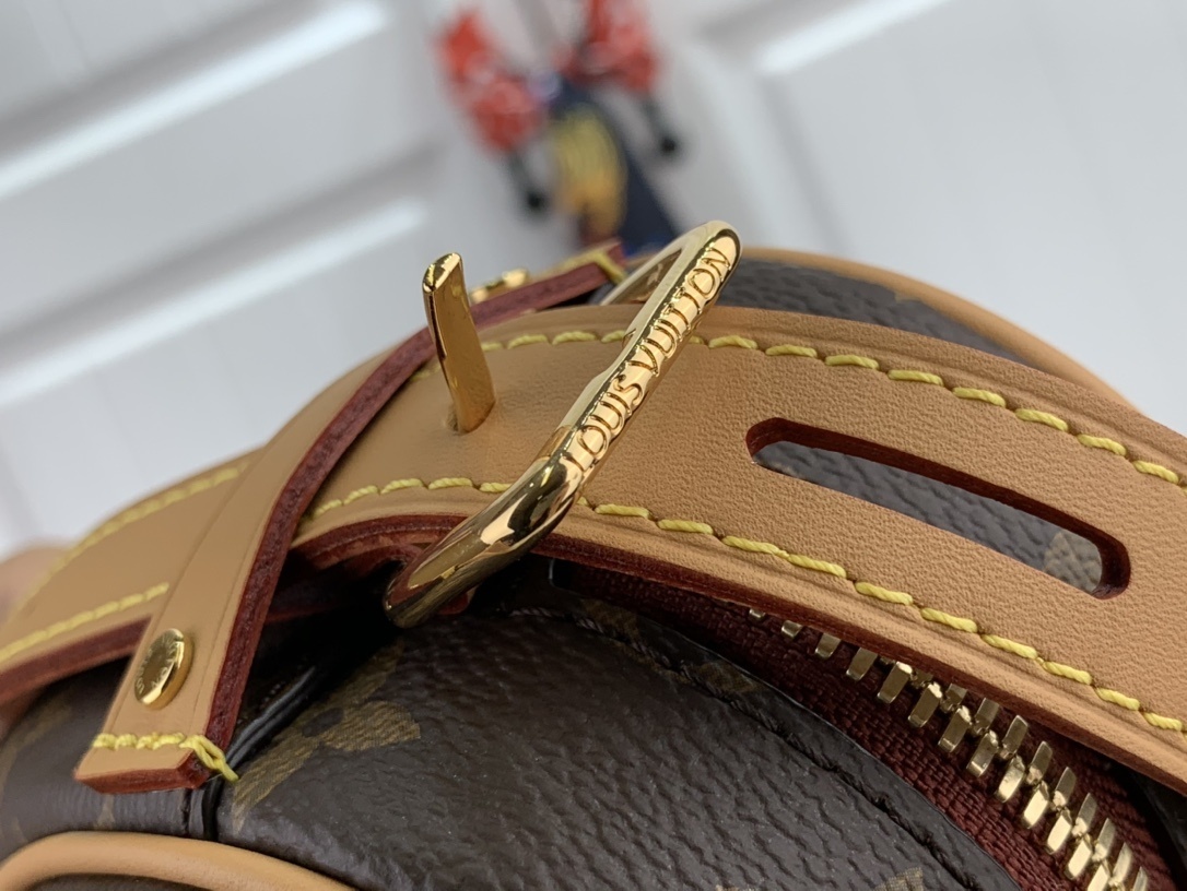 LV Shoulder bag M45149AX 